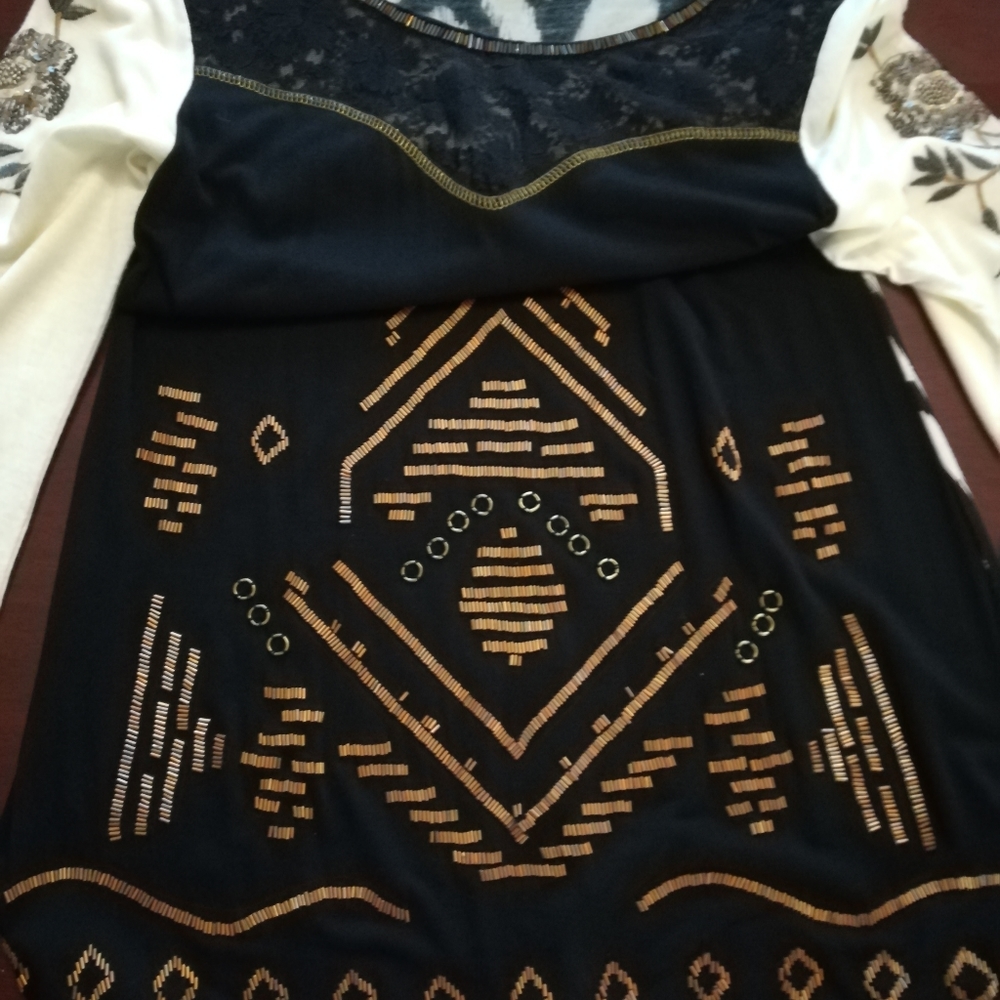 Dress - Picture 7 of 8